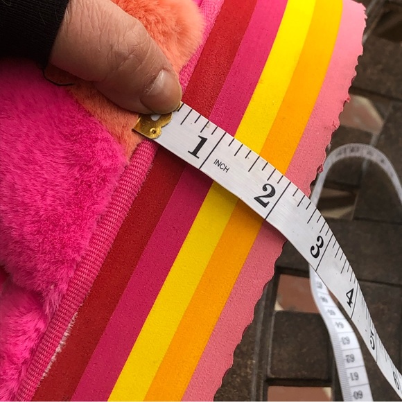 Liliana Faux Fur Color Patch Flatform Sandals - Picture 8 of 8